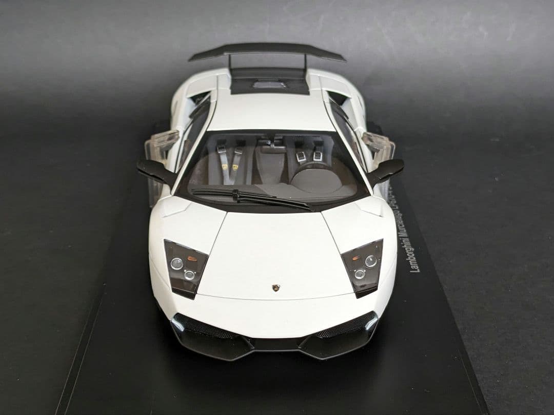 オートアート 1/18 ランボルギーニ ムルシエラゴ LP670-4 SV - メルカリ