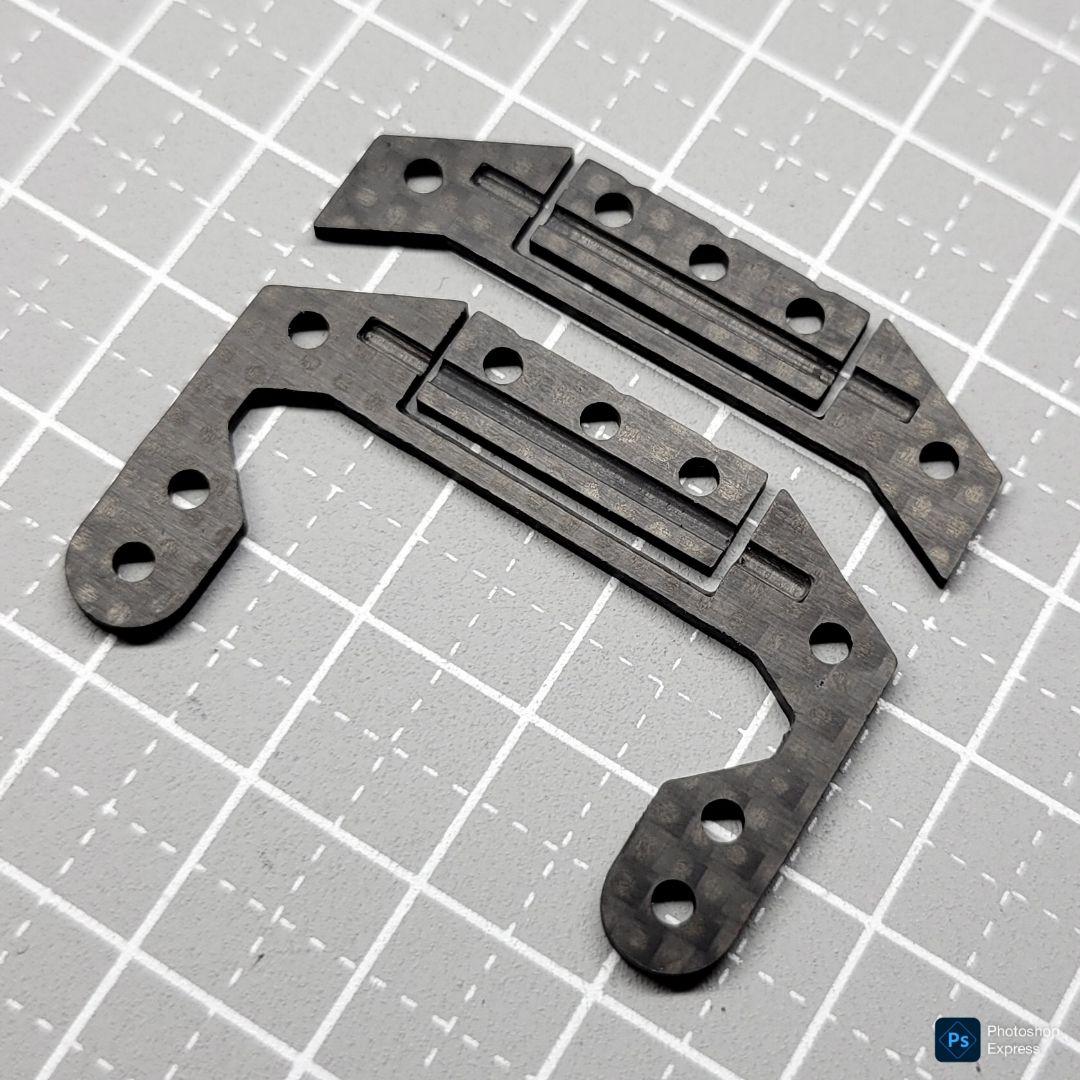 残り1個 CH-Fix【CNC加工】 フロント提灯用ヒンジ カーボン