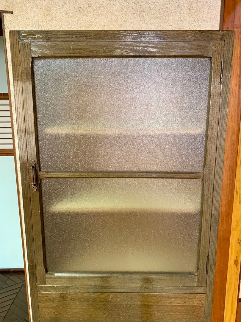 ☆【昭和レトロ】食器棚 キャビネット 型板ガラス