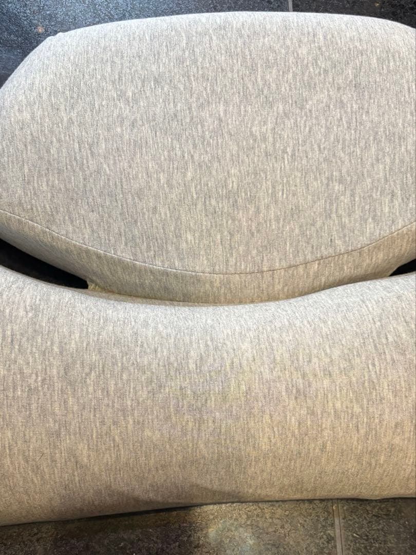 【正規品】首と肩がホッとする枕　ホットピロー　カルクス　新品　カバー付き