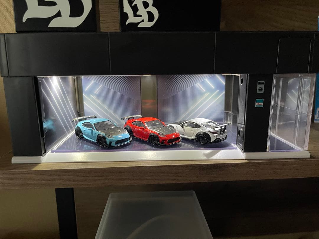 【新品未開封】MINI GT Mercedes-Benz ActrosADVAN