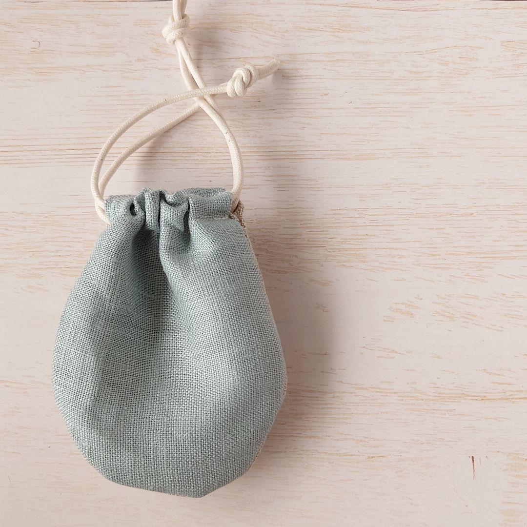 ちっちゃな巾着サシェ/詰替えタイプ【白糸刺繍】