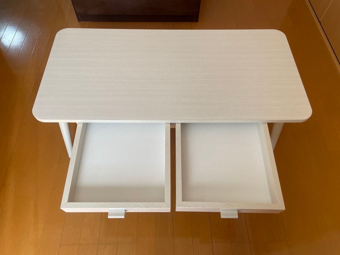 ホワイト木製センターテーブル 引き出し付き