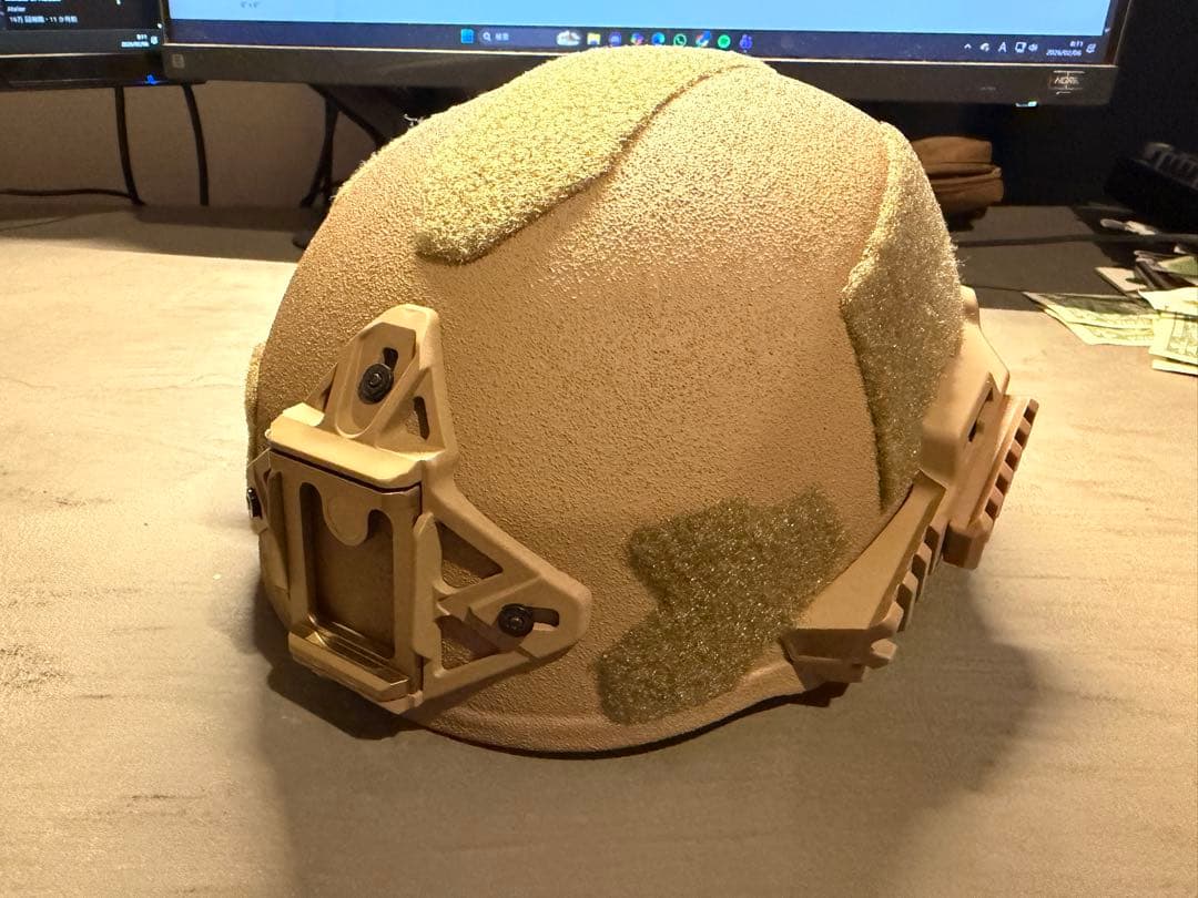 Raptor Tactical 防弾ヘルメット