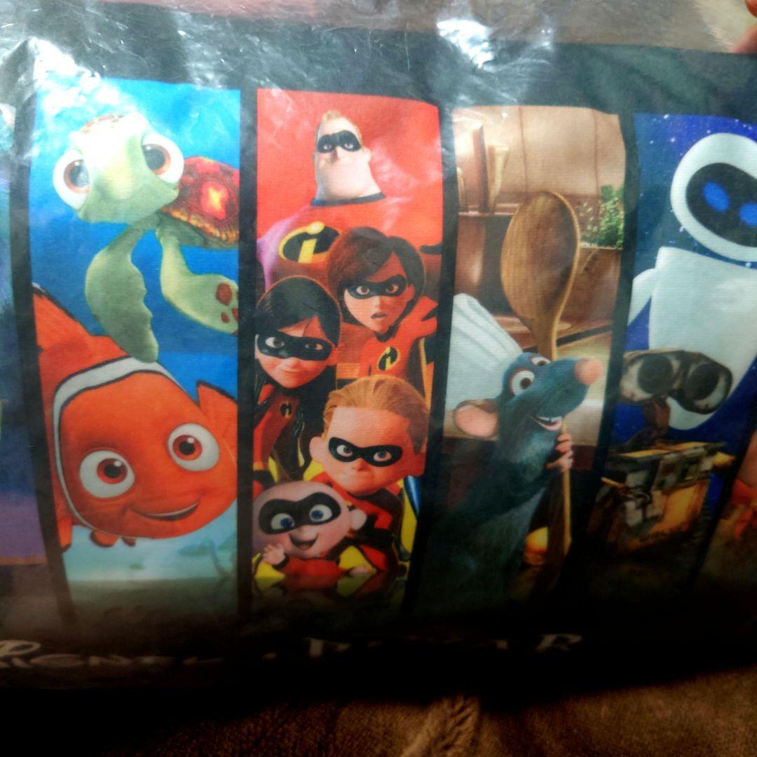 ディズニー・PIXARクッション