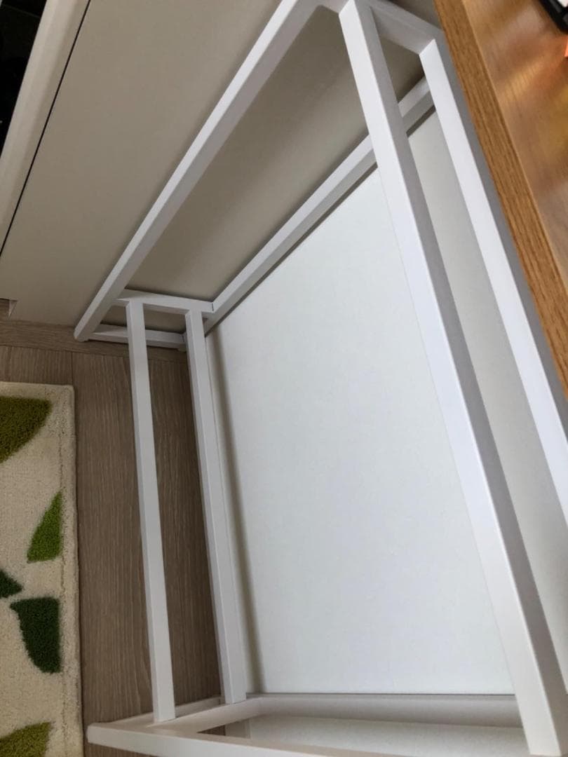 空間を引き締める収納棚や飾り棚 コンソール 玄関