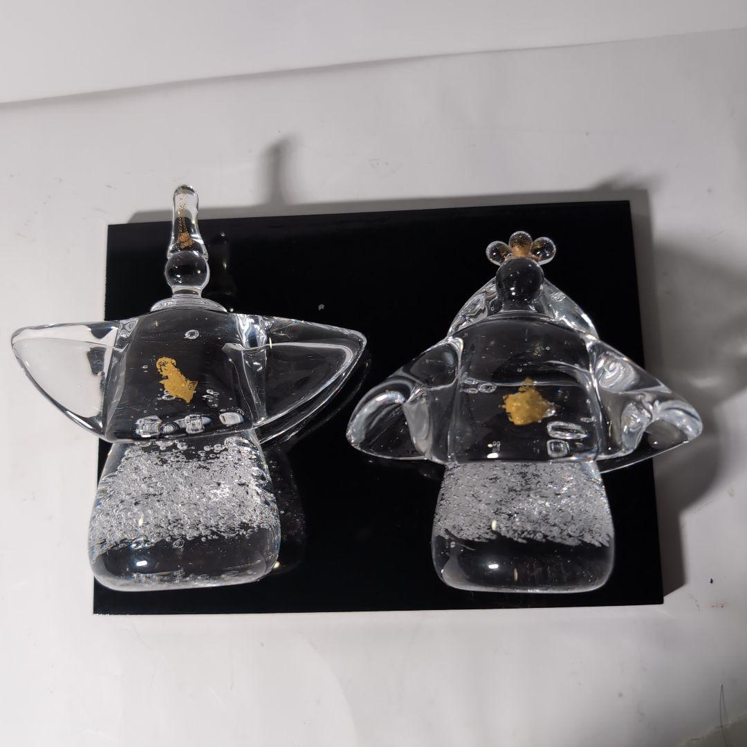 ガラス製のお雛様　黒の台座付き