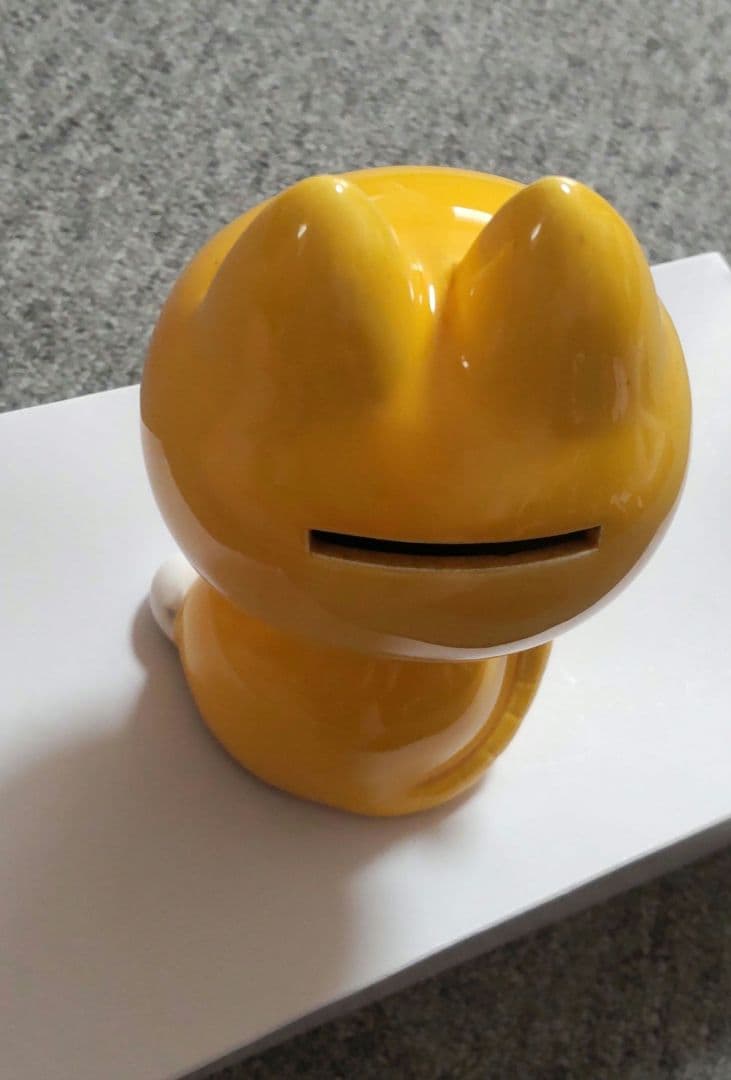 昭和レトロ 当時物 猫の貯金箱 陶器約13cm 激レア