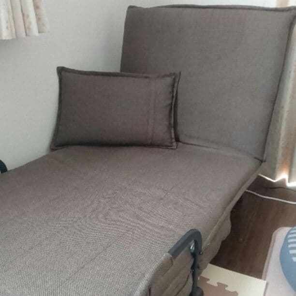 リクライニング付ソファーベッド