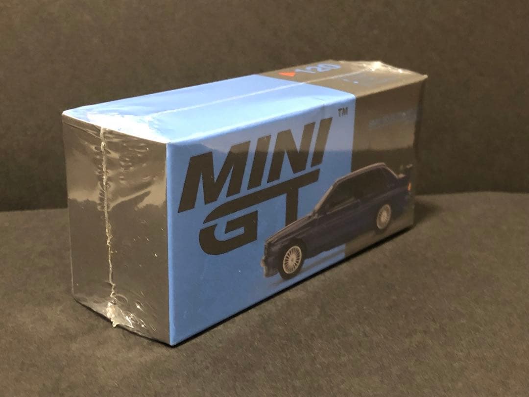 MINI GT 1/64 BMW M3 E30 ALPINA B6 3.5S 右