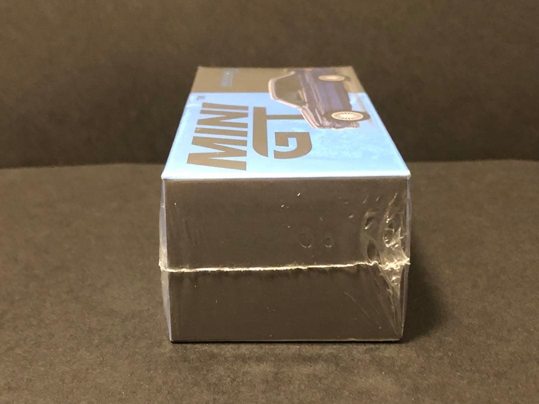 MINI GT 1/64 BMW M3 E30 ALPINA B6 3.5S 右