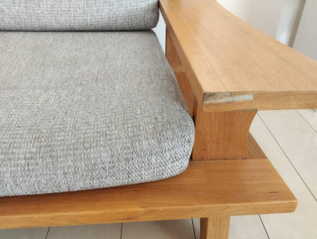 ニトリ　1人用布張りソファ　(アカツキ)