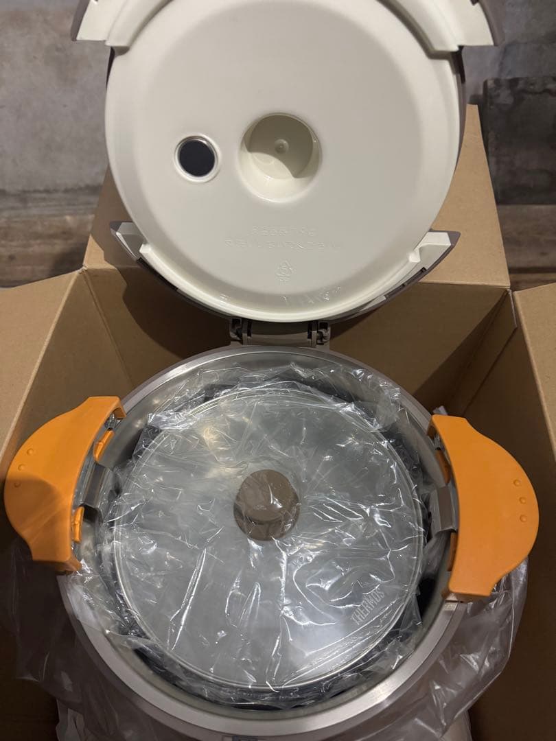 未使用 THERMOS シャトルシェフ KPX-2500 2.6L