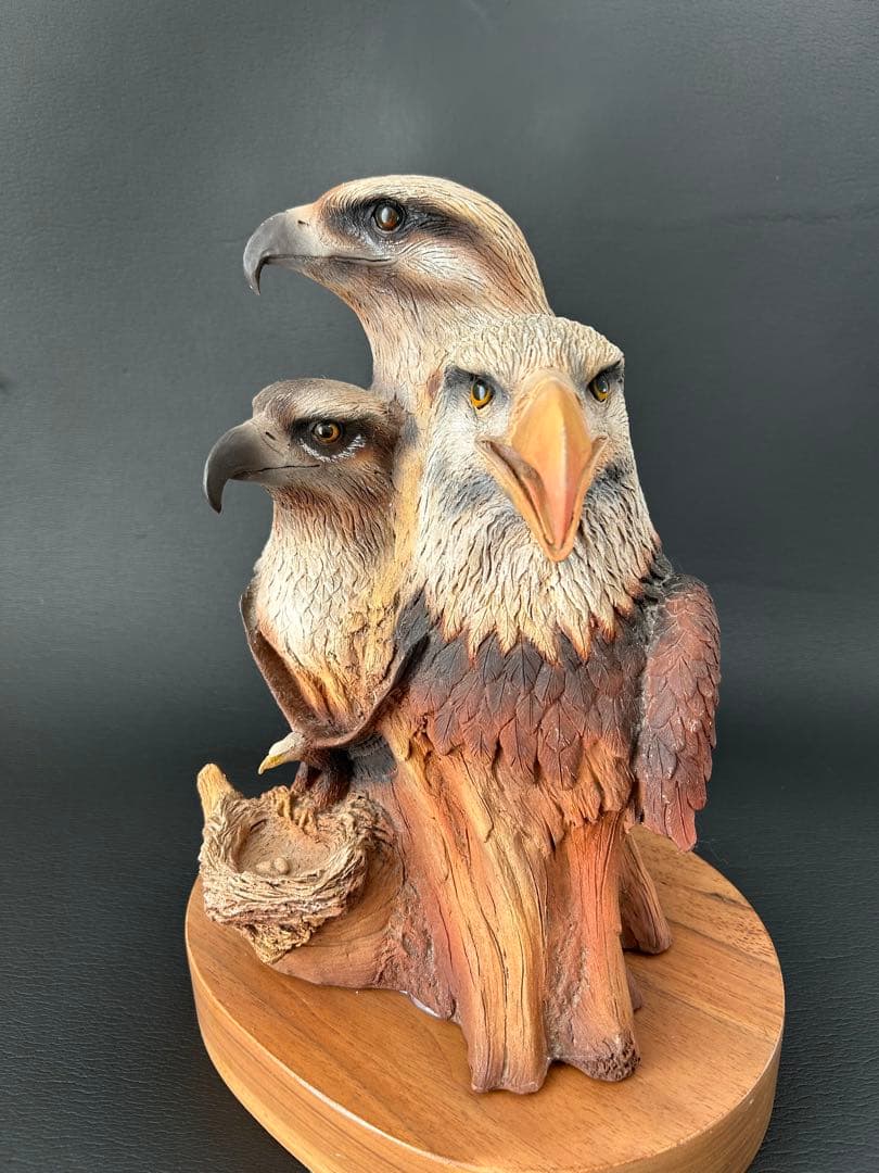置物 Neil Rose BIRDS OF PREY Resin Sculpture