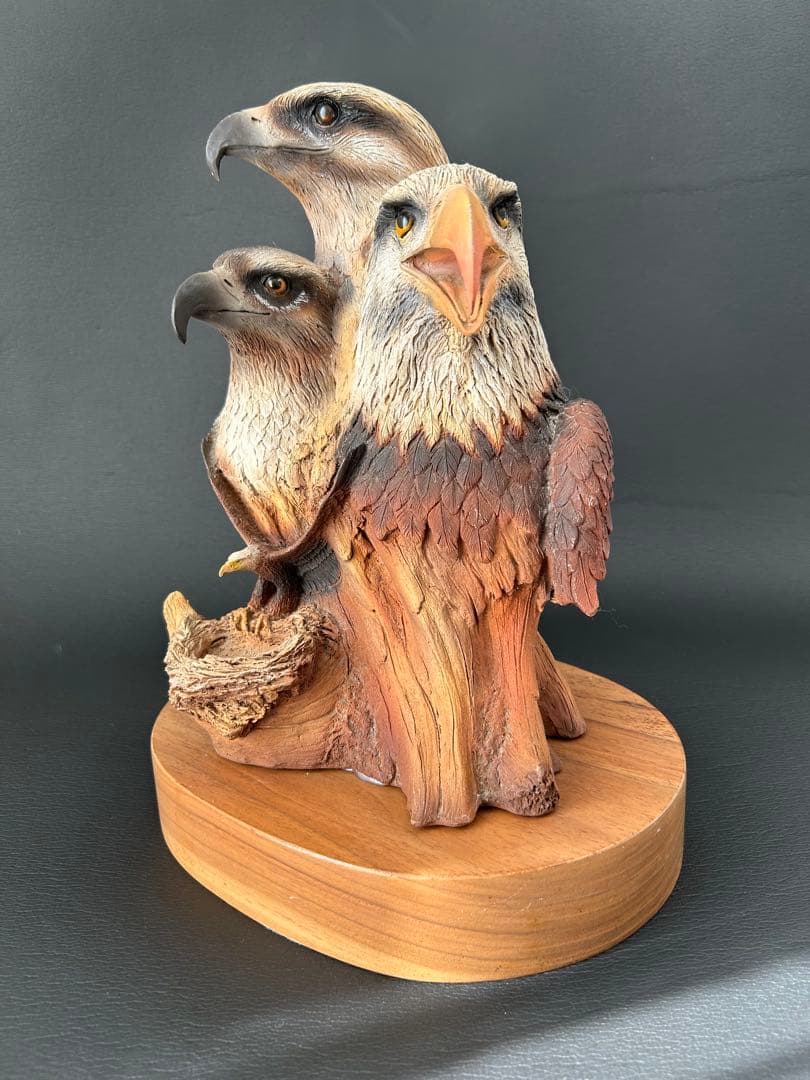 置物 Neil Rose BIRDS OF PREY Resin Sculpture