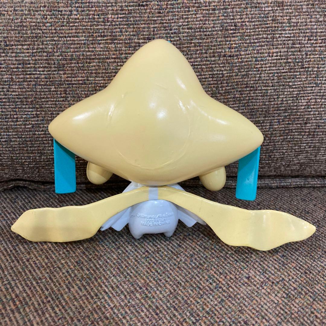 ポケモンセンター ジラーチフィギュア2003 レア物！ - メルカリ