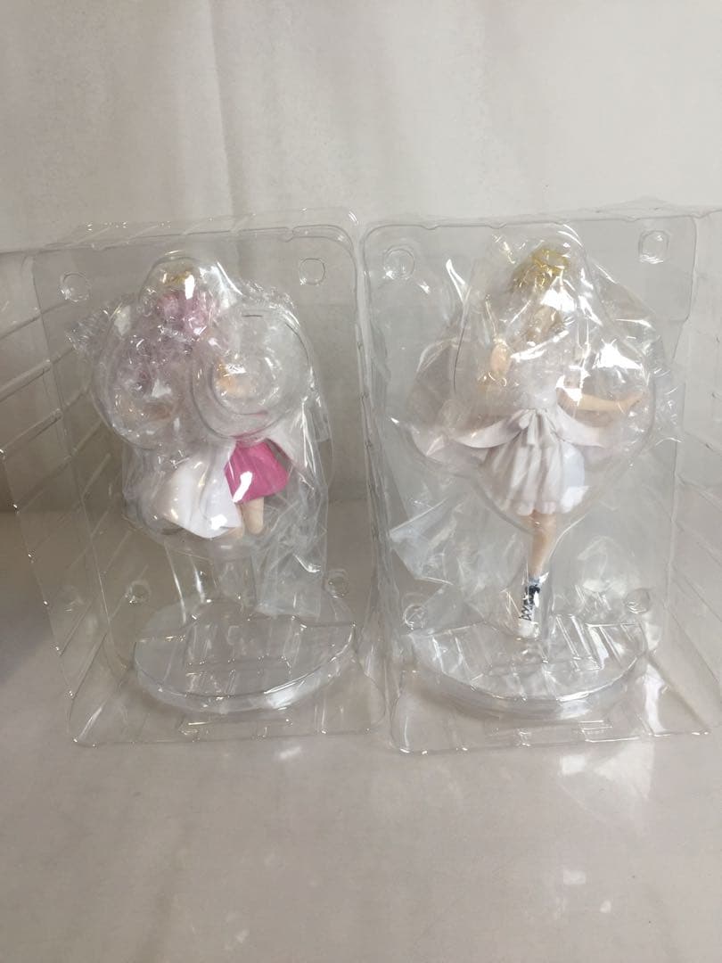 HIMEHINA GiGO コラボ 全24種+4 アクリル 缶バッジ フィギュア - メルカリ