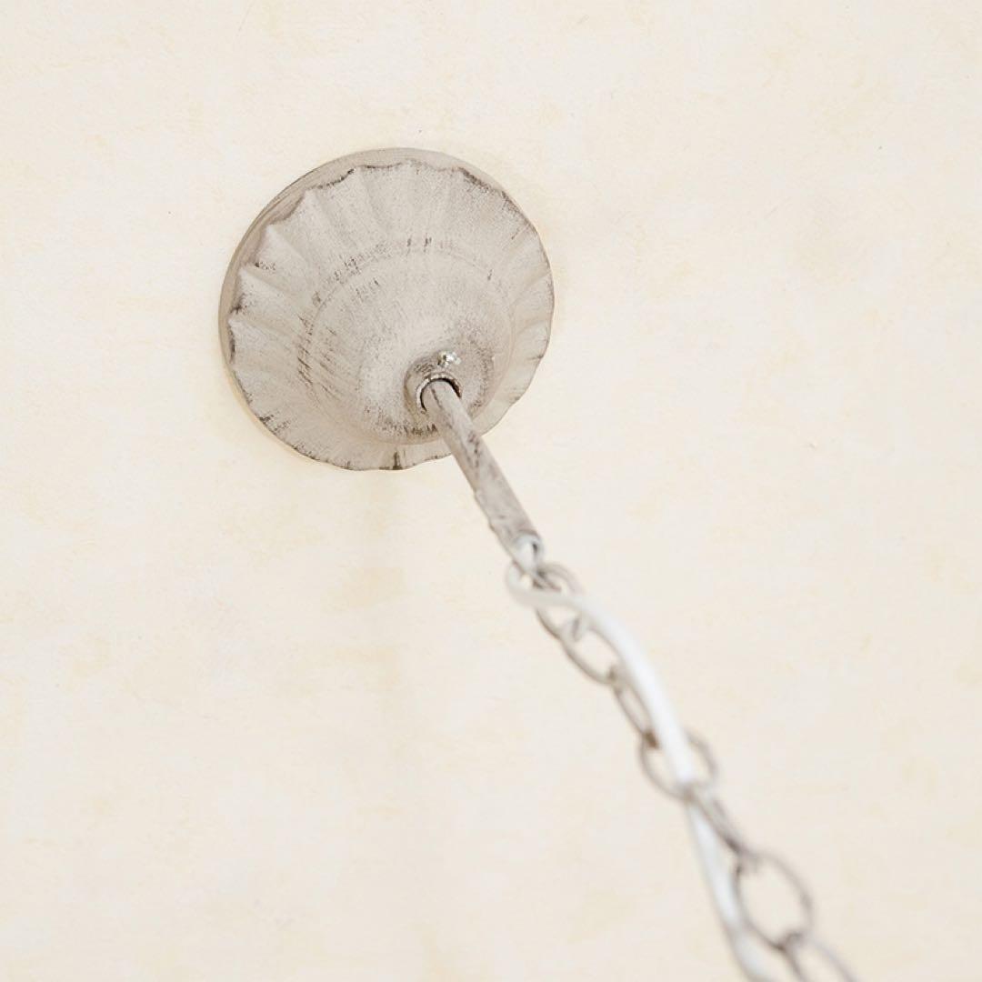 ホワイト　シャビーシックシャンデリア