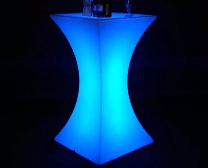 お洒落な光るバーカウンター パーティーの受付にも使える！