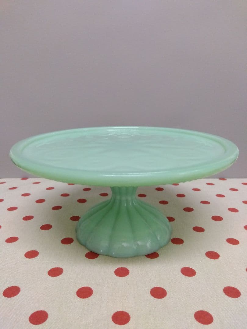 最終価格！ ケーキスタンド　USA　ミルクガラス ジェダイ ディスプレイ