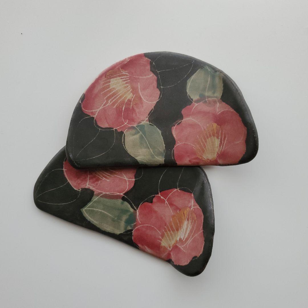 花柄陶器皿 半月型 2枚セットお菓子　ケーキ　お茶受け