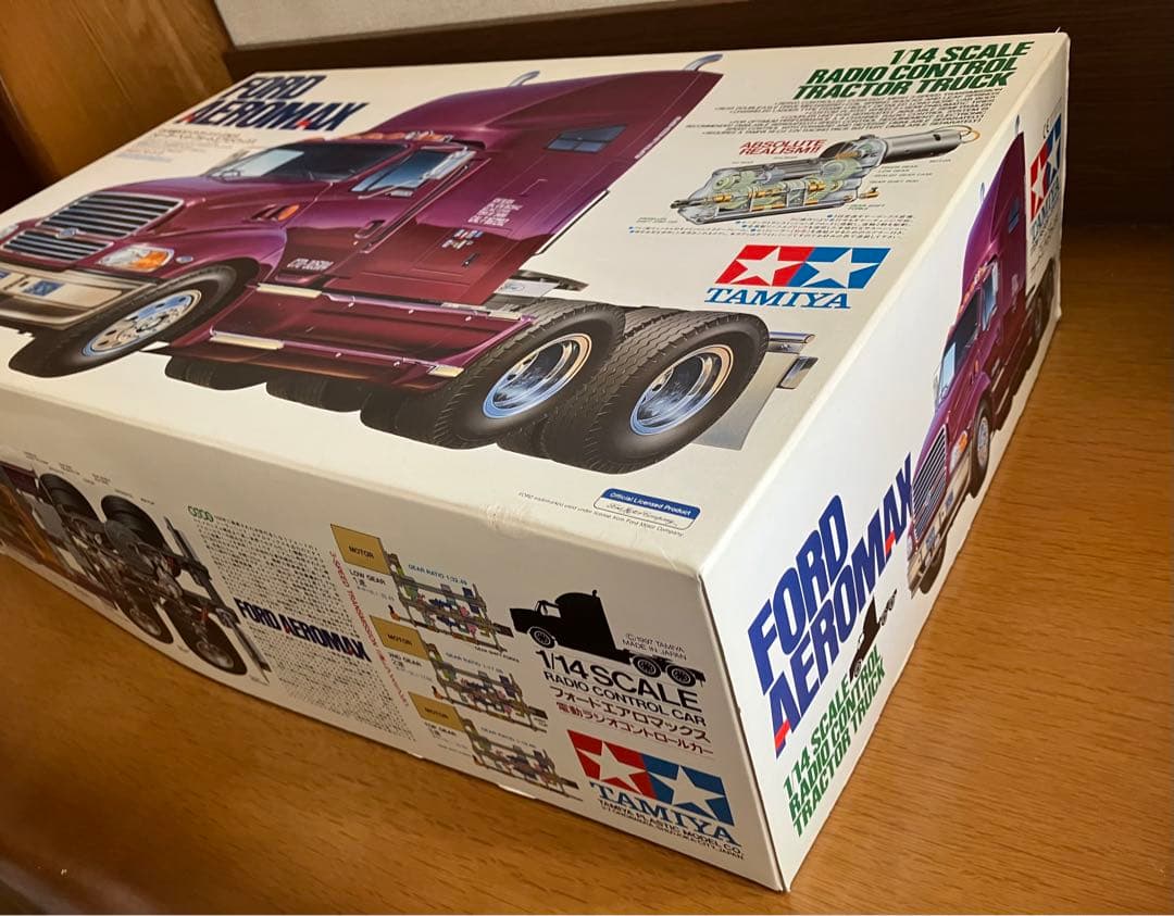 タミヤ 1/14RC トレーラーヘッド フォード エアロマックス - メルカリ