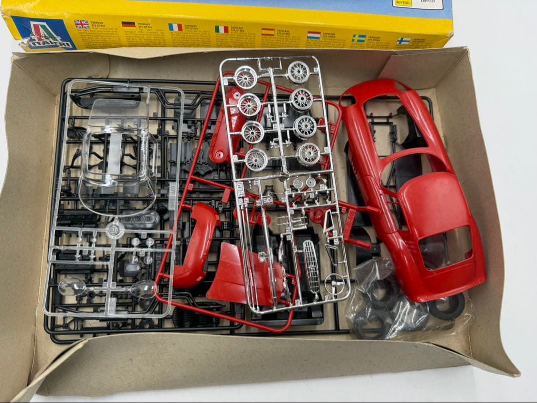 イタレリ Italeri プラモデル1/24 フェラーリ275GTB [676] - メルカリ