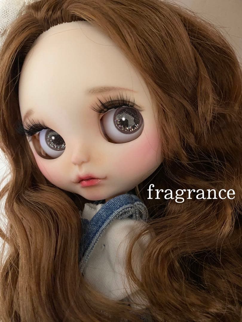 ☆カスタムアイシードール☆ 猫目icydoll ブライス　白肌　ブラウン　ロング