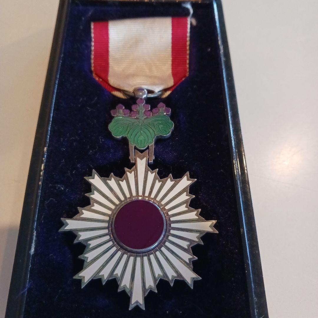 勲六等単光旭日章　日本軍勲章　ケース付き