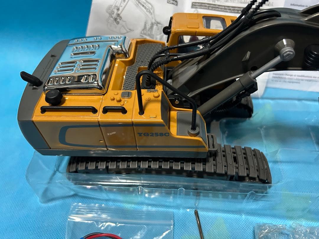 ホビーラジコン YIGONG RC Excavator 11CH 2.4GHz