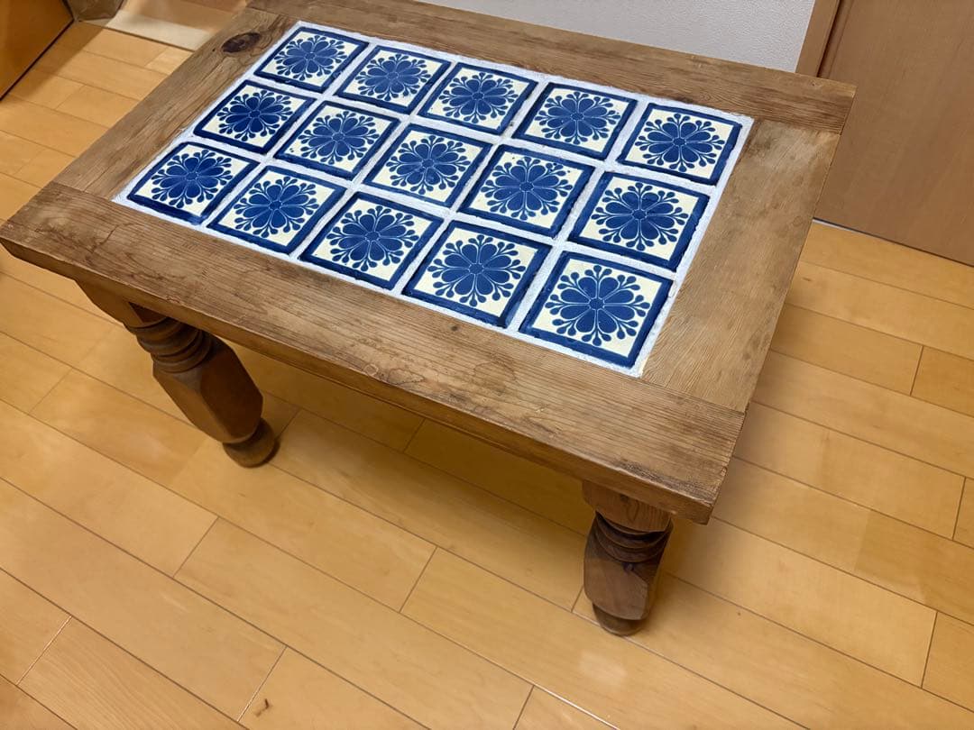 メキシコ製タイルトップ センターテーブル／ローテーブル