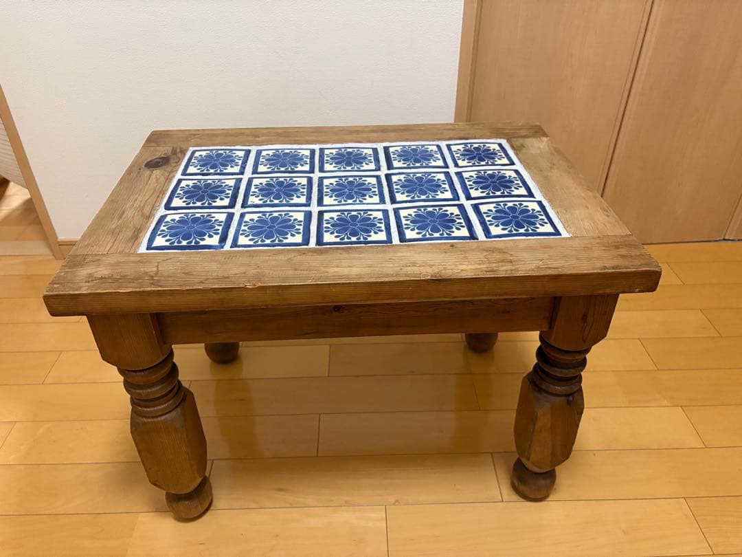 メキシコ製タイルトップ センターテーブル／ローテーブル