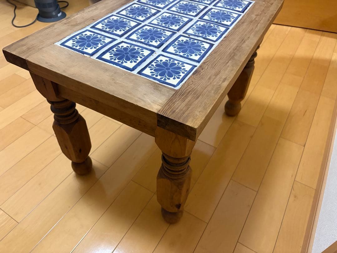 メキシコ製タイルトップ センターテーブル／ローテーブル