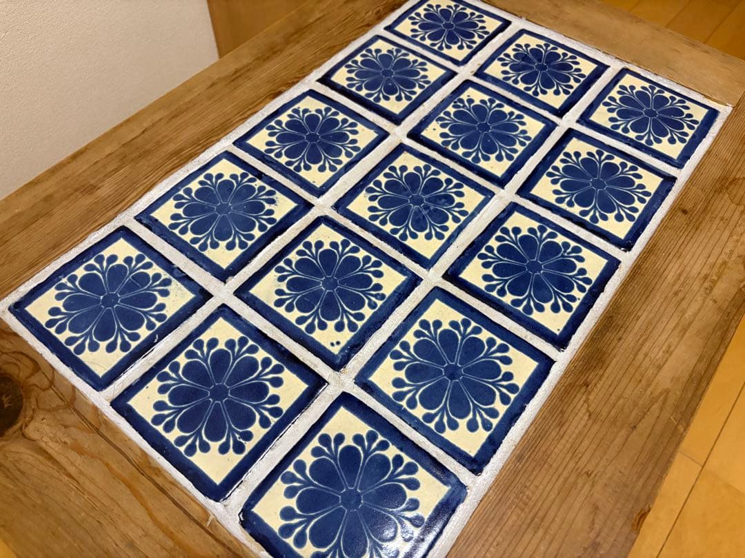 メキシコ製タイルトップ センターテーブル／ローテーブル