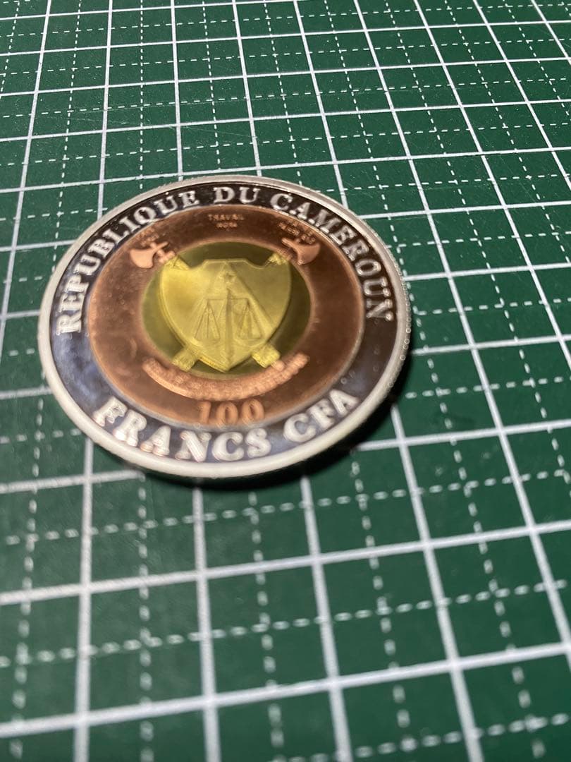 カメルーン 100 CFA 硬貨
