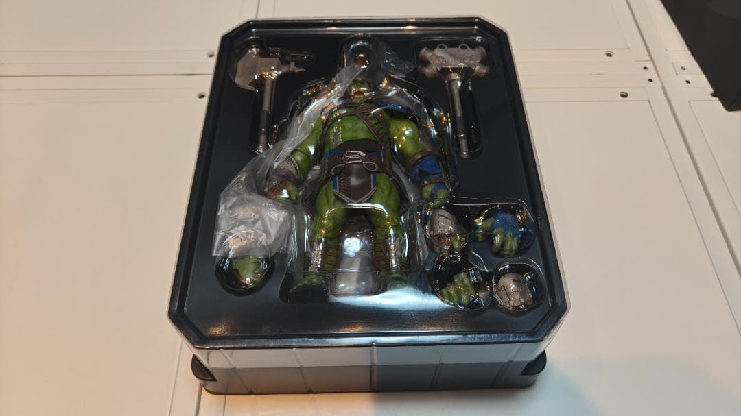 Mezco メズコワン12コレクティブ/ マイティ・ソー バトルロイヤル ハルク