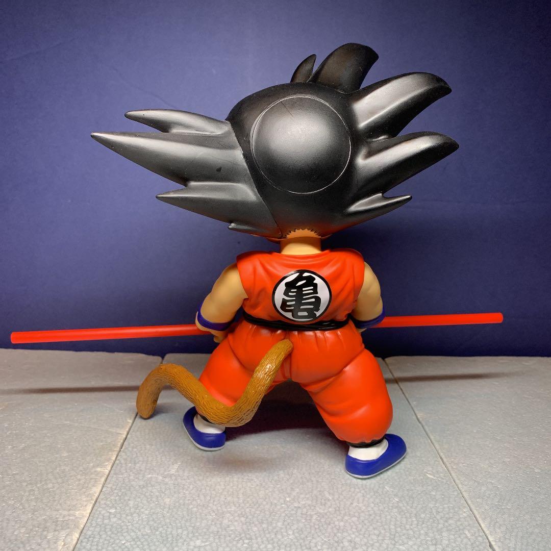 ドラゴンボール DXソフビフィギュア2「孫悟空 Ver.2」 - メルカリ
