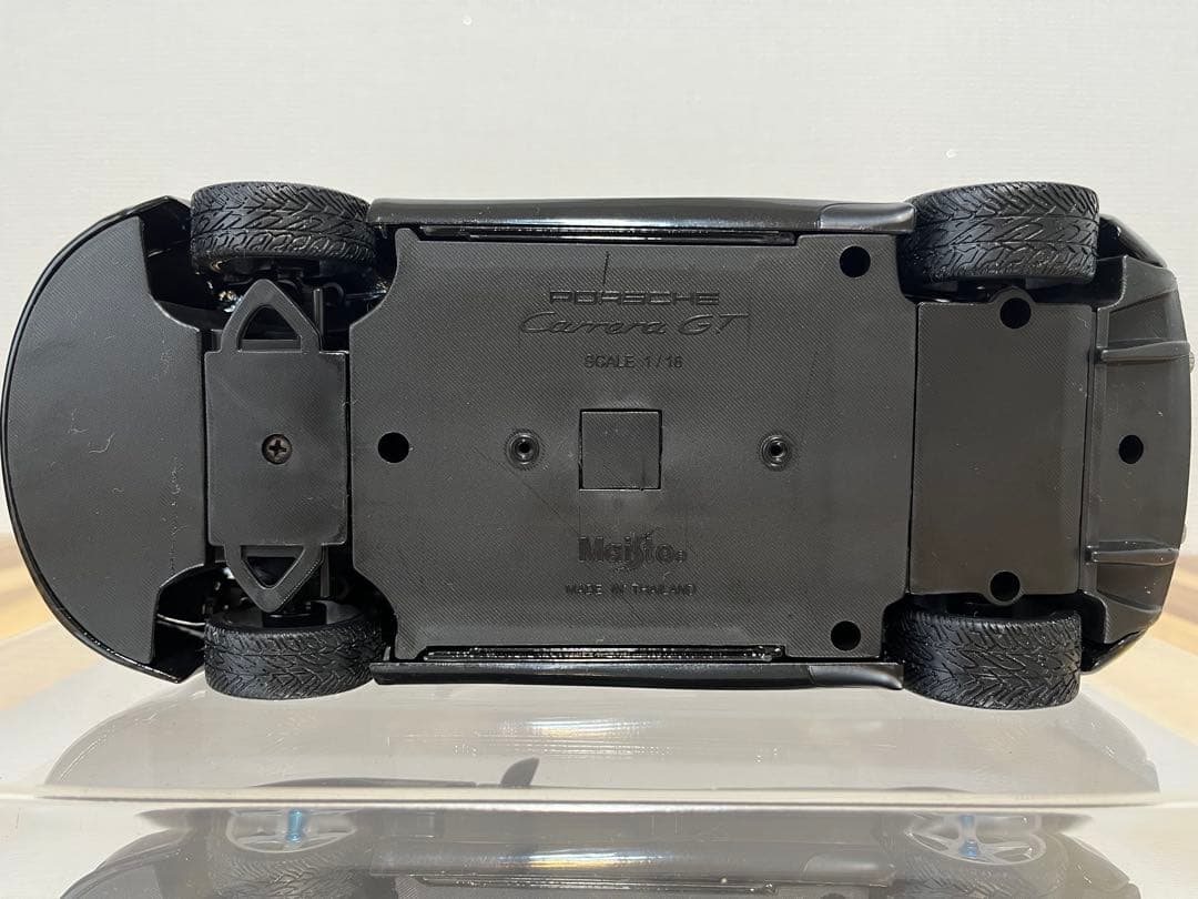 【状態良し】　ポルシェ　カレラGT 1/18 ブラック　箱付き