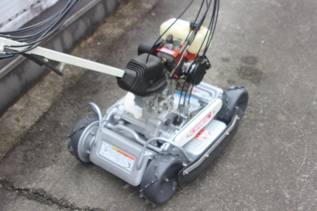 草刈機　オーレック　スパイダーモアー　SP850A　４WD　爪新品　ブレーキ付き