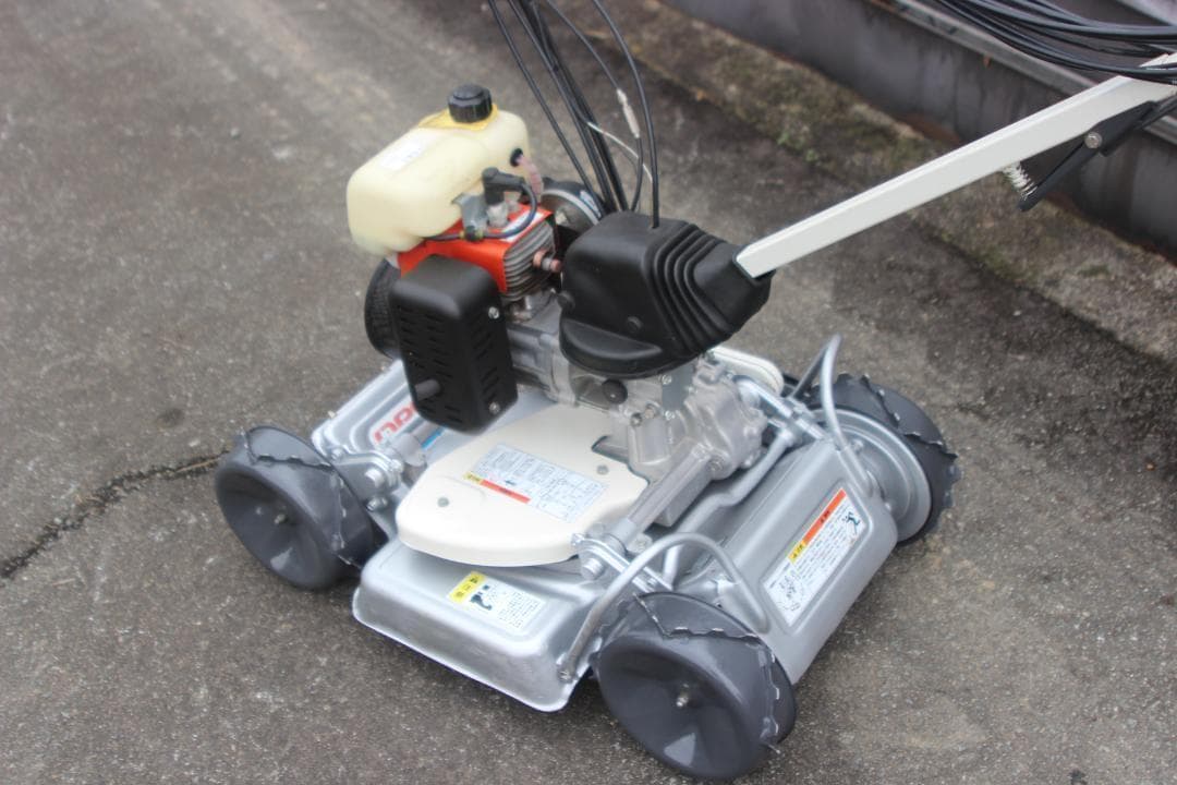 草刈機　オーレック　スパイダーモアー　SP850A　４WD　爪新品　ブレーキ付き