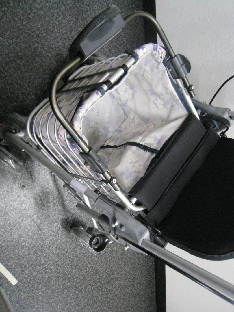 幸和製作所 テイコブ リトルワゴン WAW07 歩行車　②