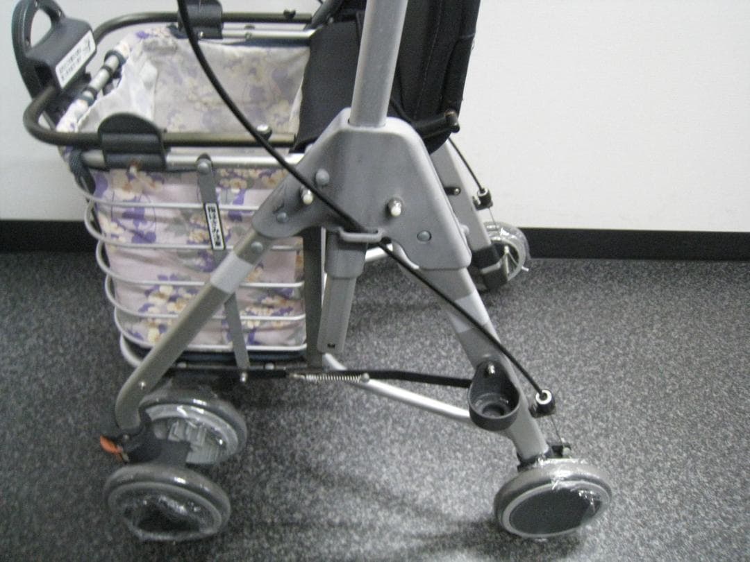 幸和製作所 テイコブ リトルワゴン WAW07 歩行車　②