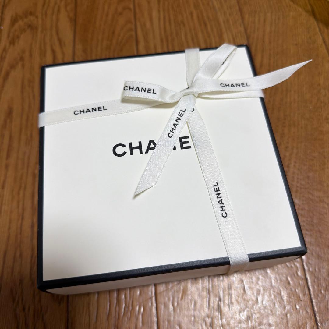 CHANEL アリュールオードゥトワレット　アリュールオードゥパルファム