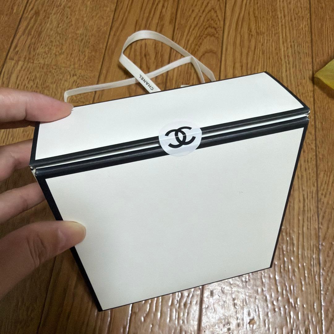 CHANEL アリュールオードゥトワレット　アリュールオードゥパルファム