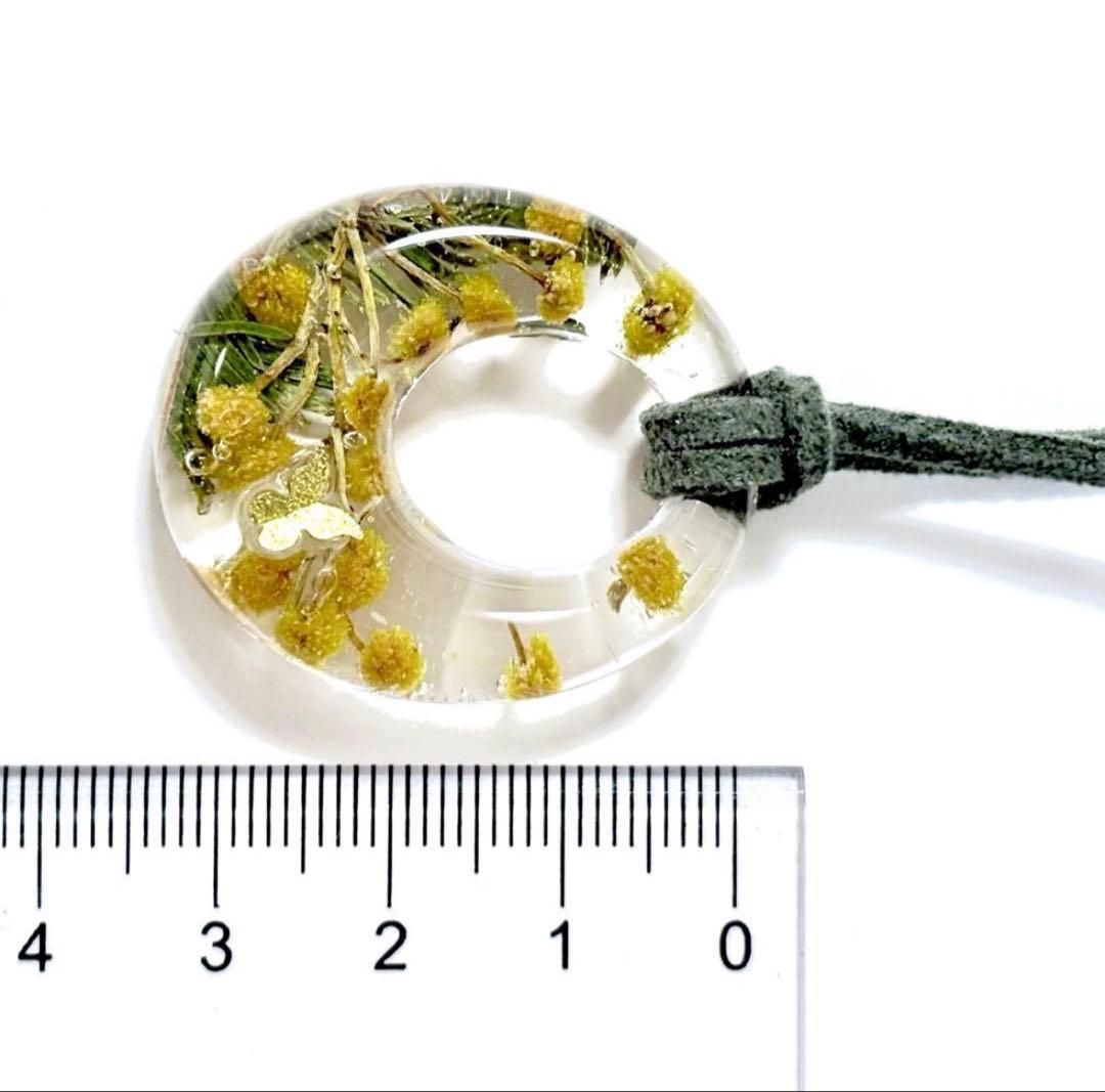 オレンジ　レジンネックレス