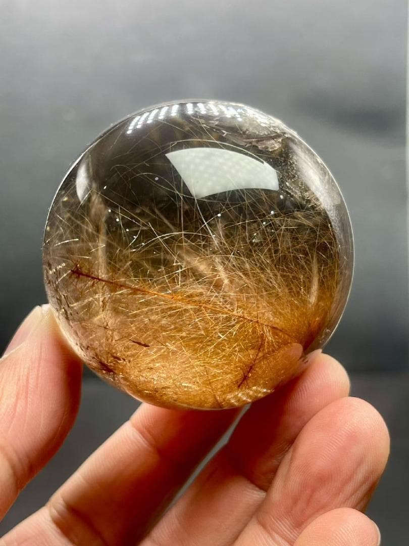 AAAA級天然ゴールドルチルクォーツ丸玉B0101/YS/95242/1680A