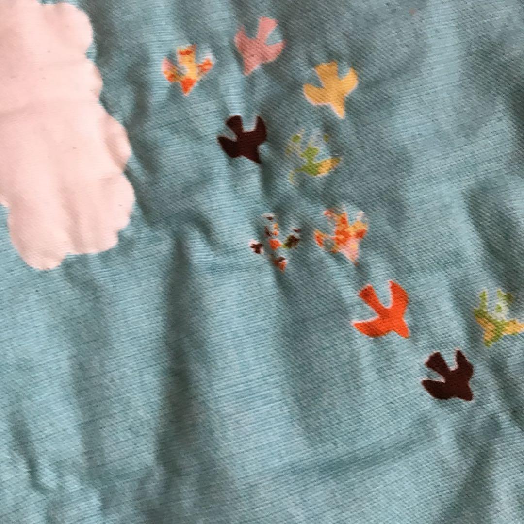 大きな空とおひさまのマット（約100㎝×88.5㎝）