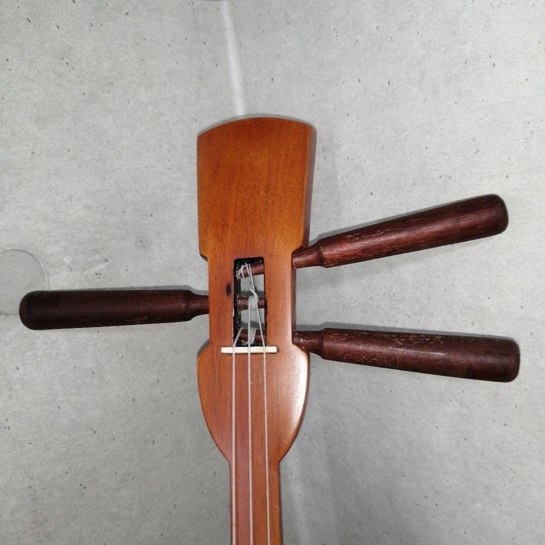 木の三線　沖縄　木製　皮張らないタイプ　三線