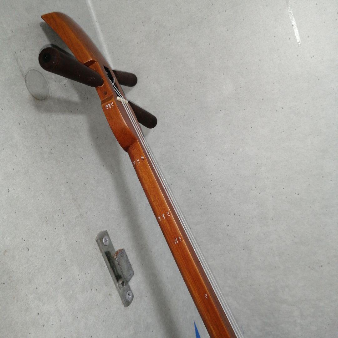 木の三線　沖縄　木製　皮張らないタイプ　三線