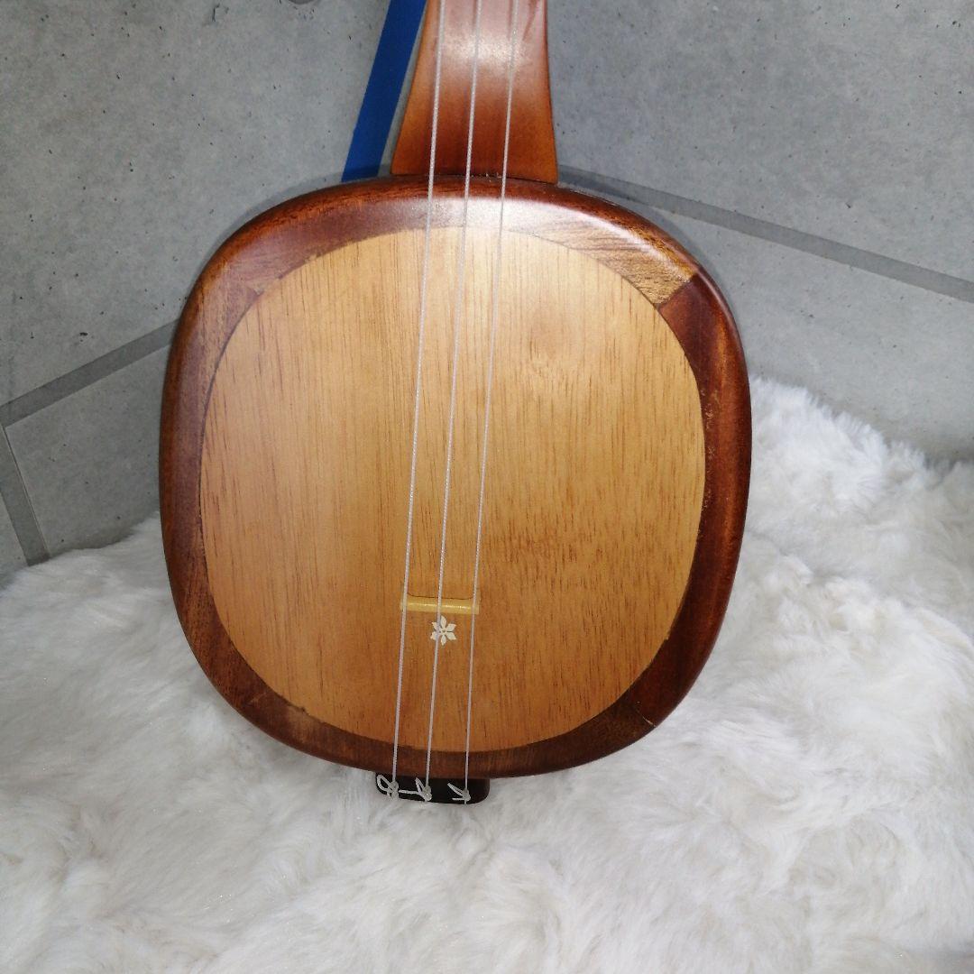 木の三線　沖縄　木製　皮張らないタイプ　三線